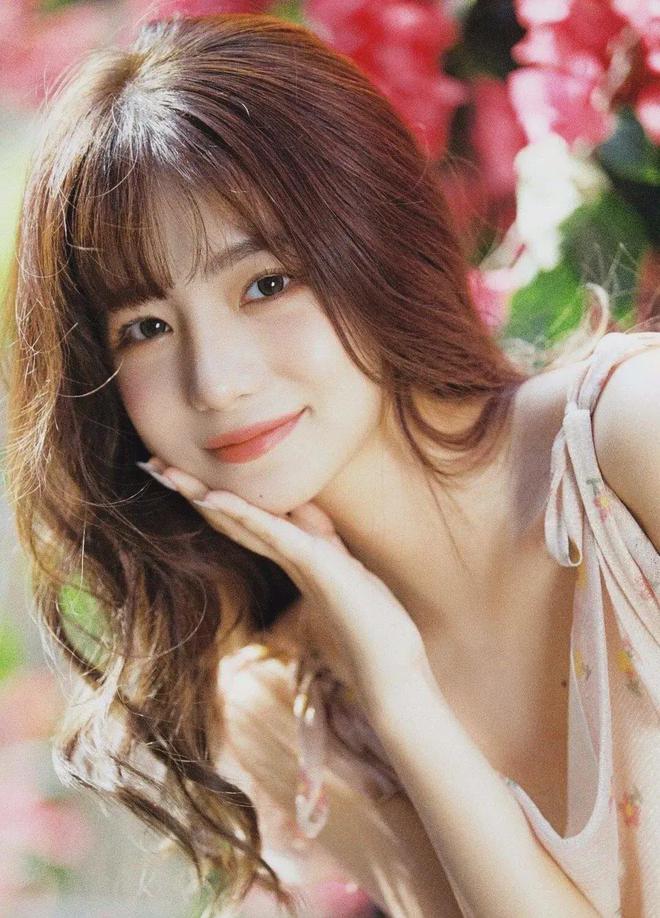 爆_白丝JK美女被爆V6OG真人白丝JK
