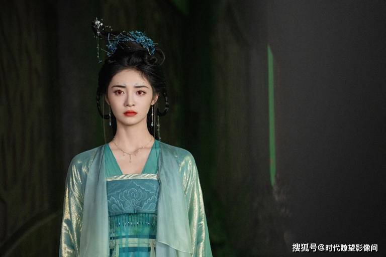 分角色引热议网友：被爱豆耽误的影后OG视讯周洁琼双瞳千面演技炸裂！精(图2)